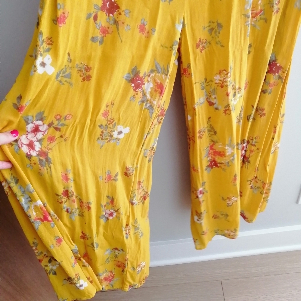 Free People Georgia Floral Wide Leg Yellow Floral Jumpsuit Small - Picture 11 of 17